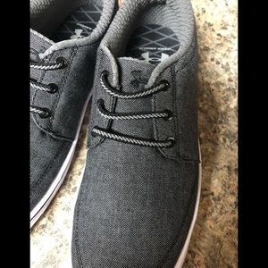 Boys Under Armour street encounter shoe